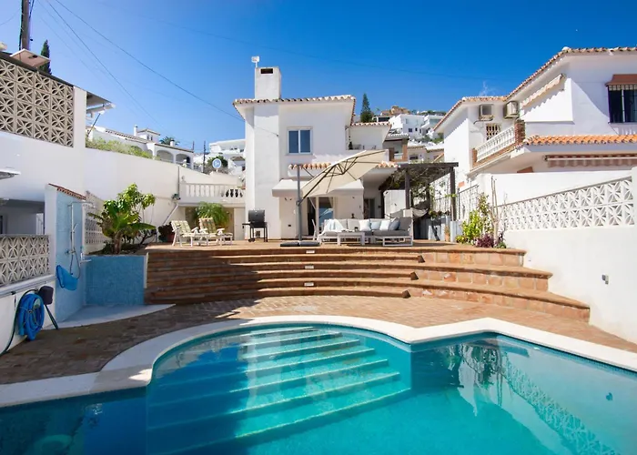 Private For 6 With Seaview, Pool & Big Sun Terrace Willa
