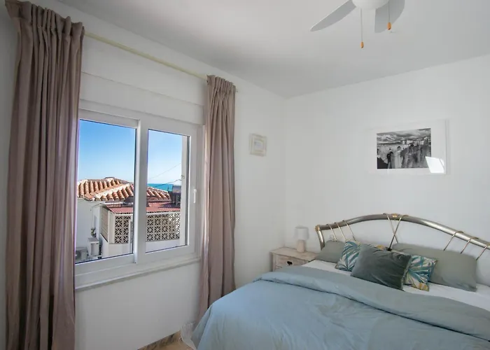 Private For 6 With Seaview, Pool & Big Sun Terrace Willa *