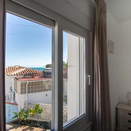 Private Beach Villa For 6 With Seaview, Pool & Big Sun Terrace