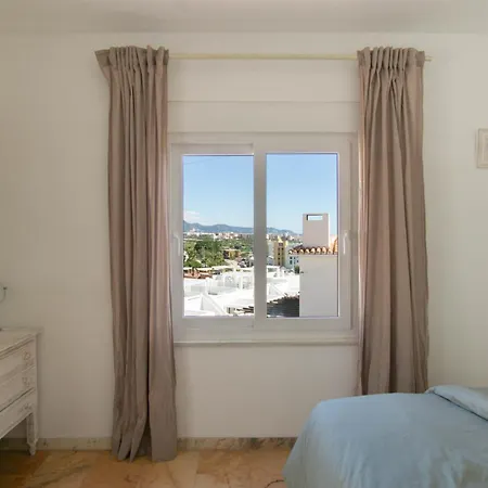 Вілла Private Beach Villa For 6 With Seaview, Pool & Big Sun Terrace Нерха