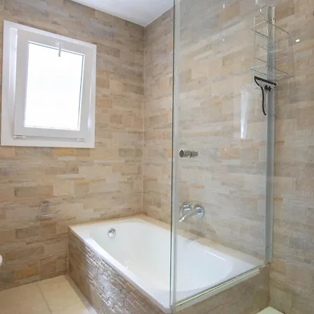 Private Beach Villa For 6 With Seaview, Pool & Big Sun Terrace Вілла